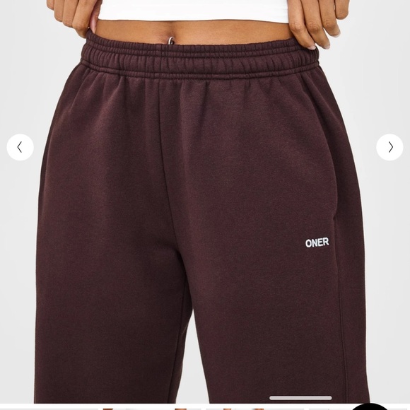 FOUNDATIONS STRAIGHT LEG JOGGERS WITH GREY LOGO - Picture 4 of 4